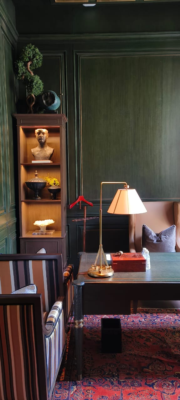 Executive Office Suite